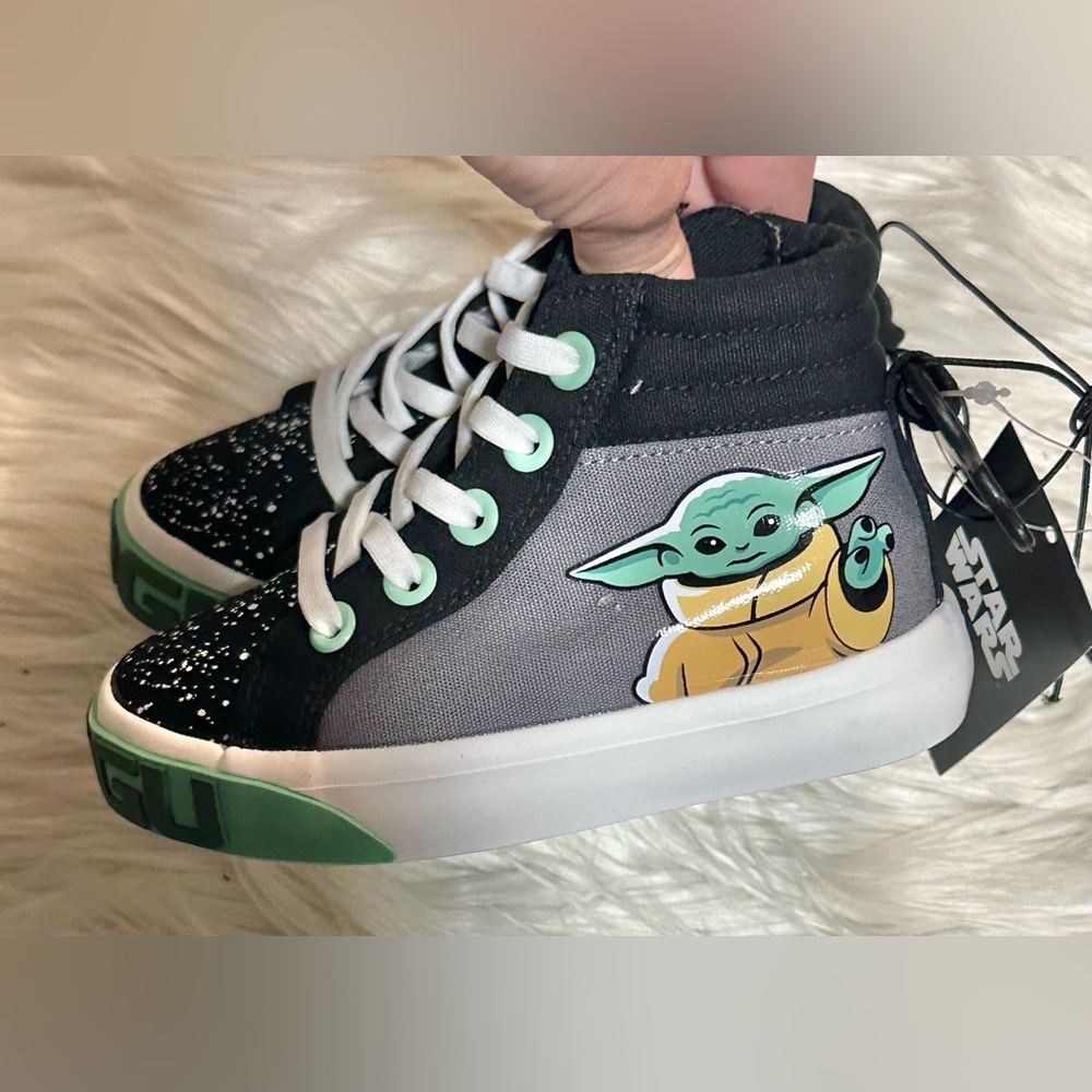 Toddler Boys Star Wars ""The Mandalorian"" high-top sneakers"